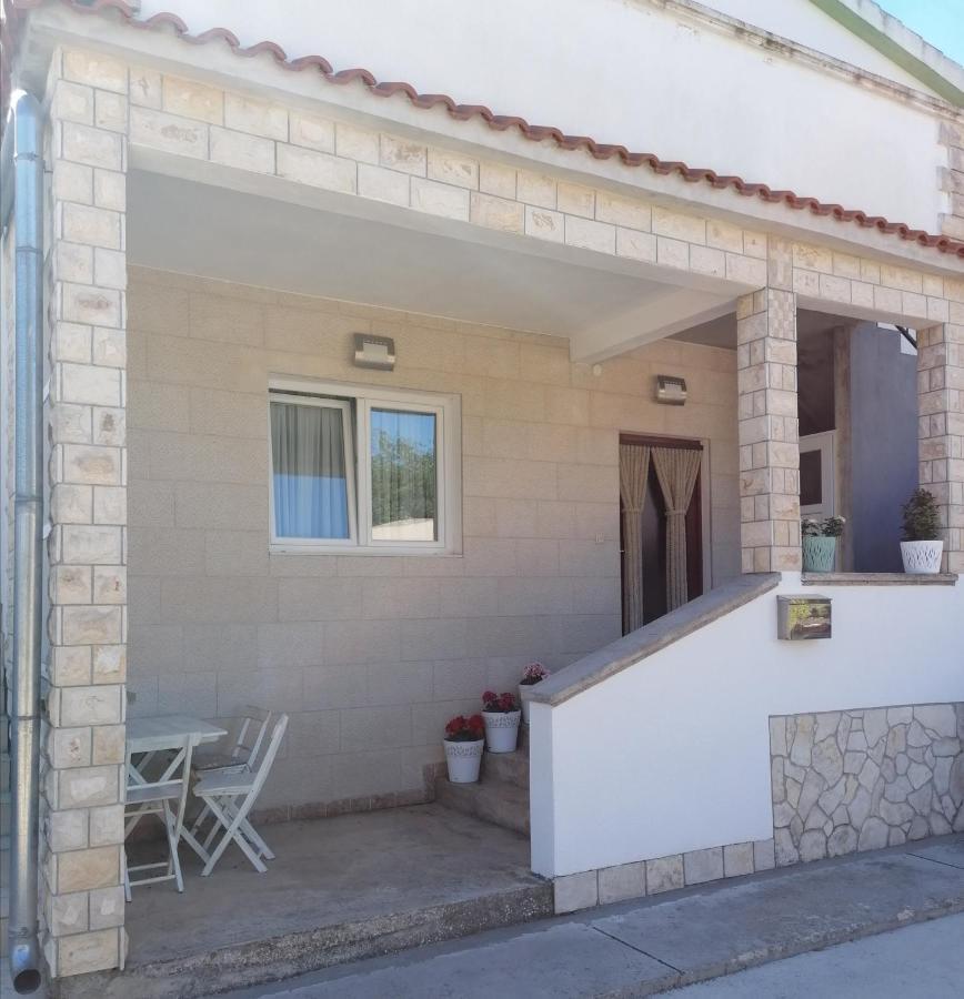 Apartments Nana Biograd Na Moru Luaran gambar