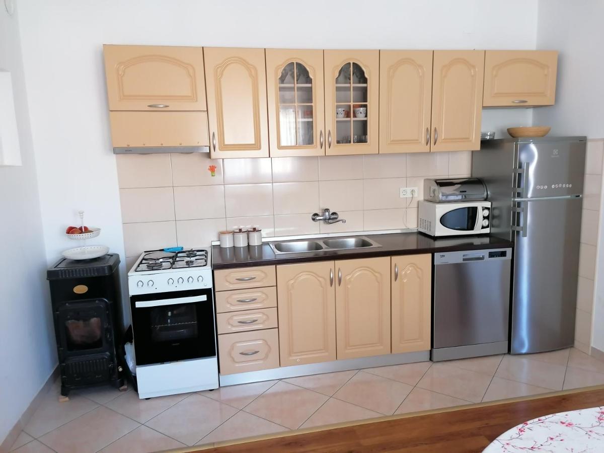 Apartments Nana Biograd Na Moru Luaran gambar