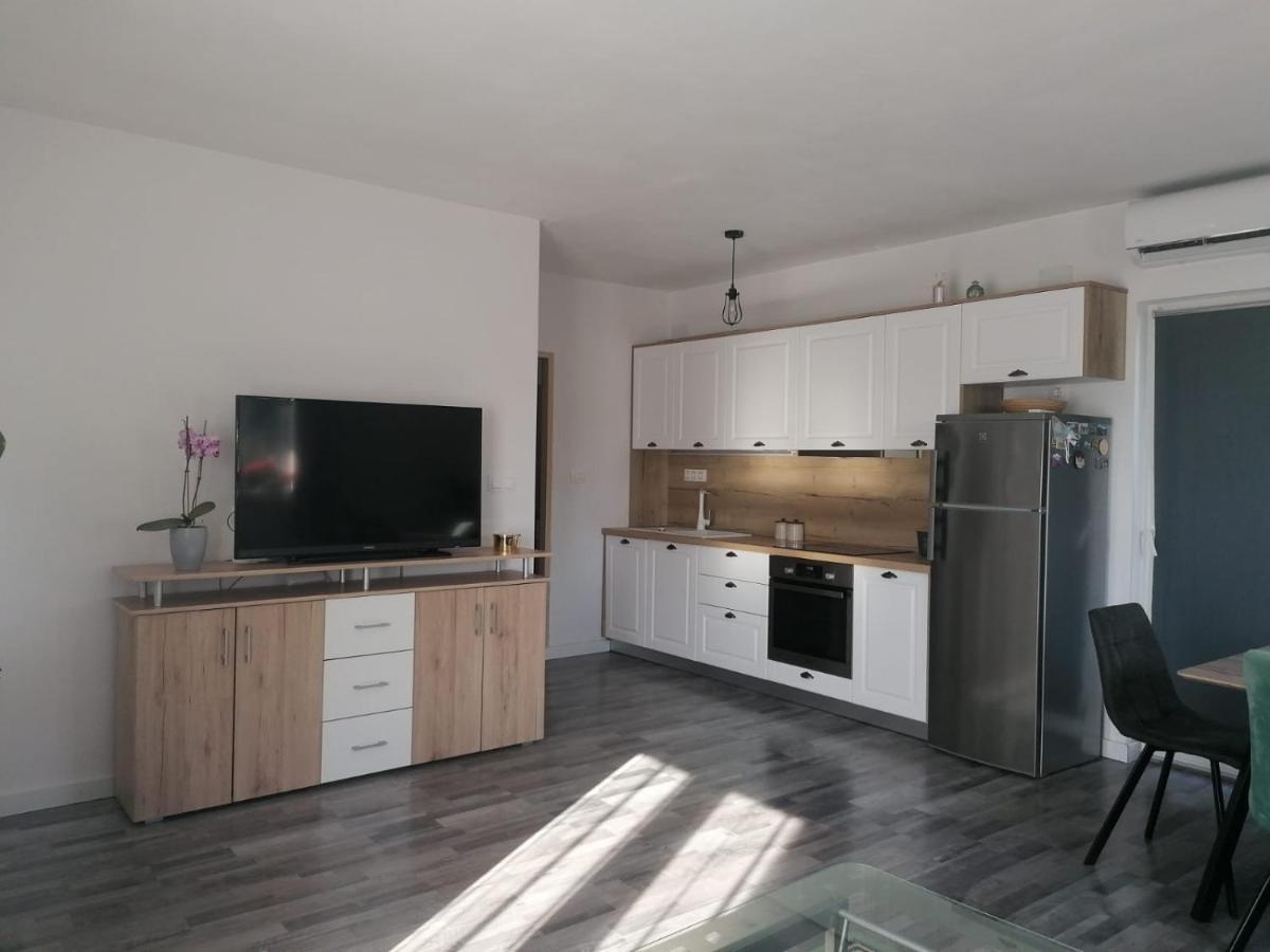 Apartments Nana Biograd Na Moru Luaran gambar