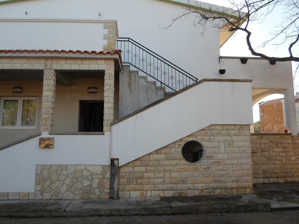 Apartments Nana Biograd Na Moru Luaran gambar